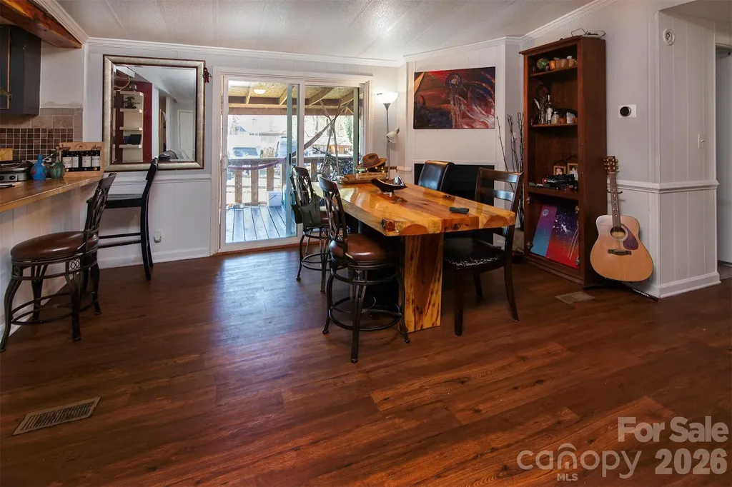 5727 Thompson Road Charlotte NC 28216