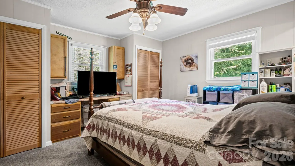 5313 Clearwater Lake Road Mount Holly NC 28120