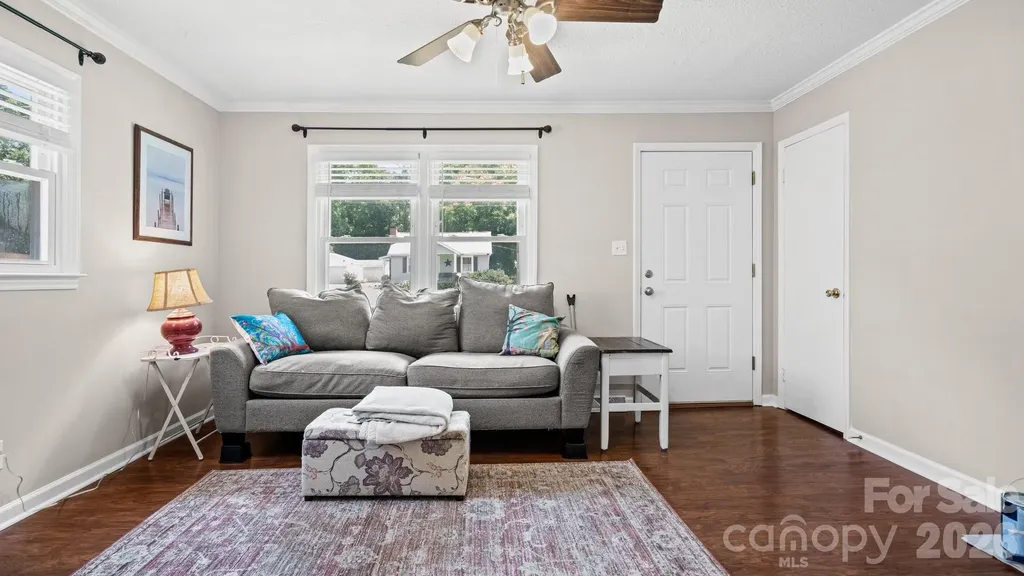 5313 Clearwater Lake Road Mount Holly NC 28120