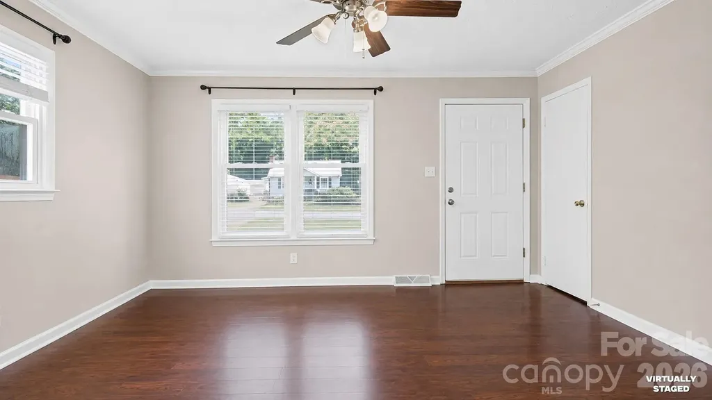 5313 Clearwater Lake Road Mount Holly NC 28120