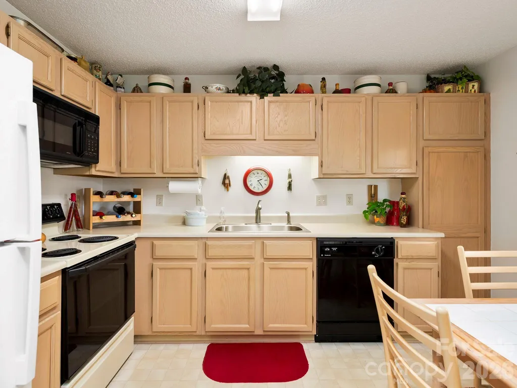 2903 Sagamore Lane Asheville NC 28806