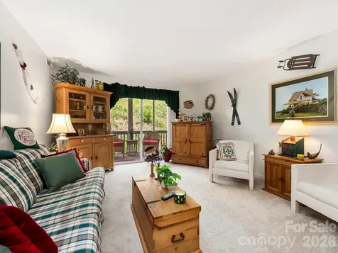 2903 Sagamore Lane Asheville NC 28806