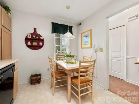 2903 Sagamore Lane Asheville NC 28806