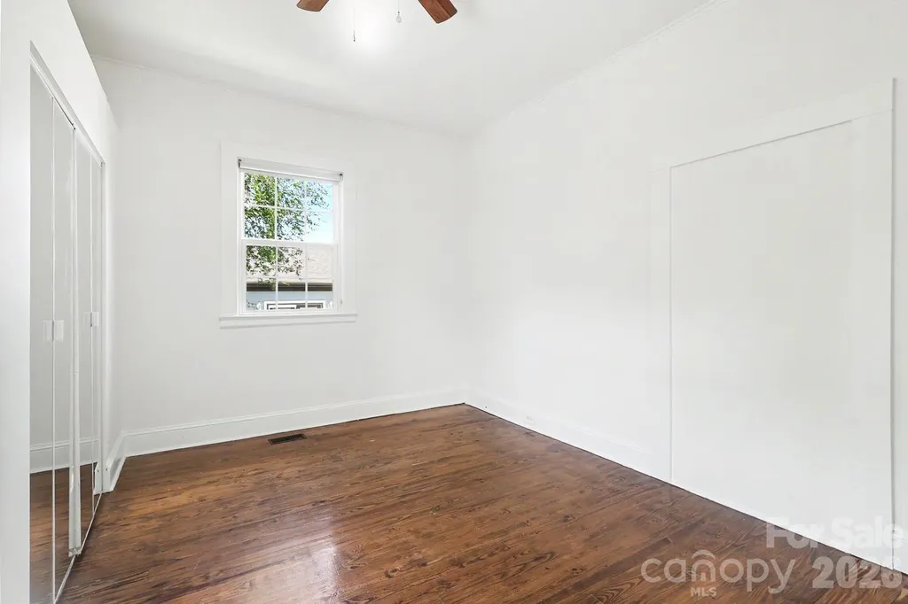2816 Yadkin Avenue Charlotte NC 28205
