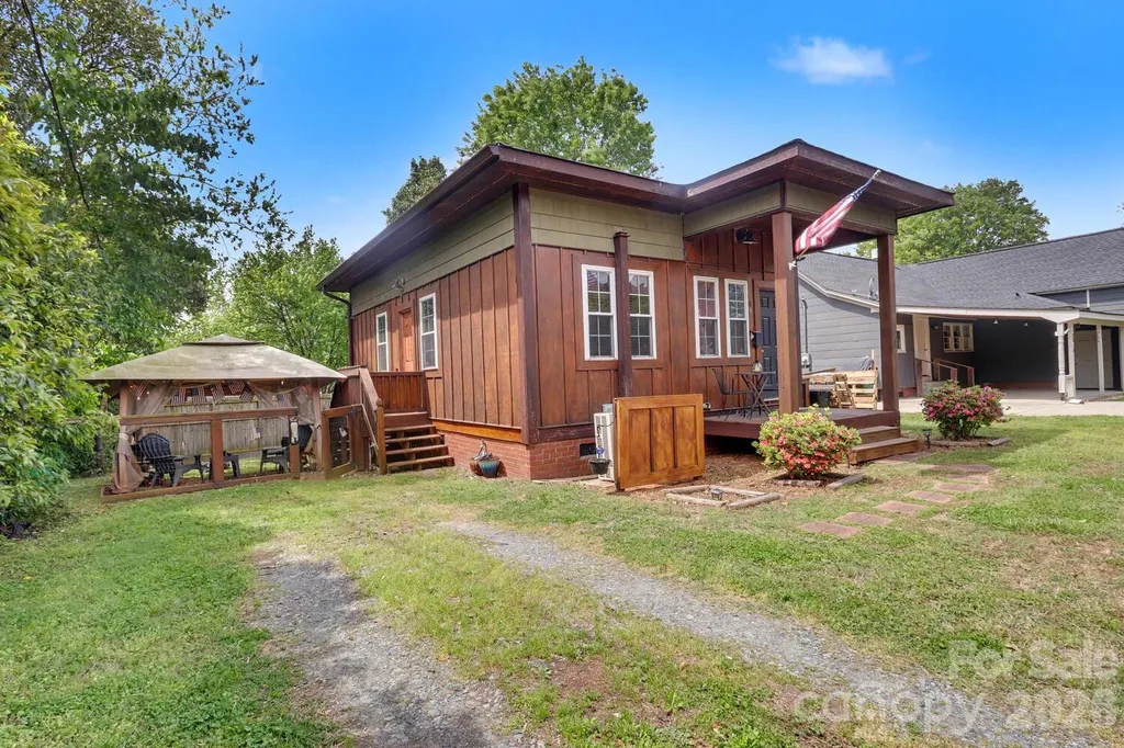2816 Yadkin Avenue Charlotte NC 28205
