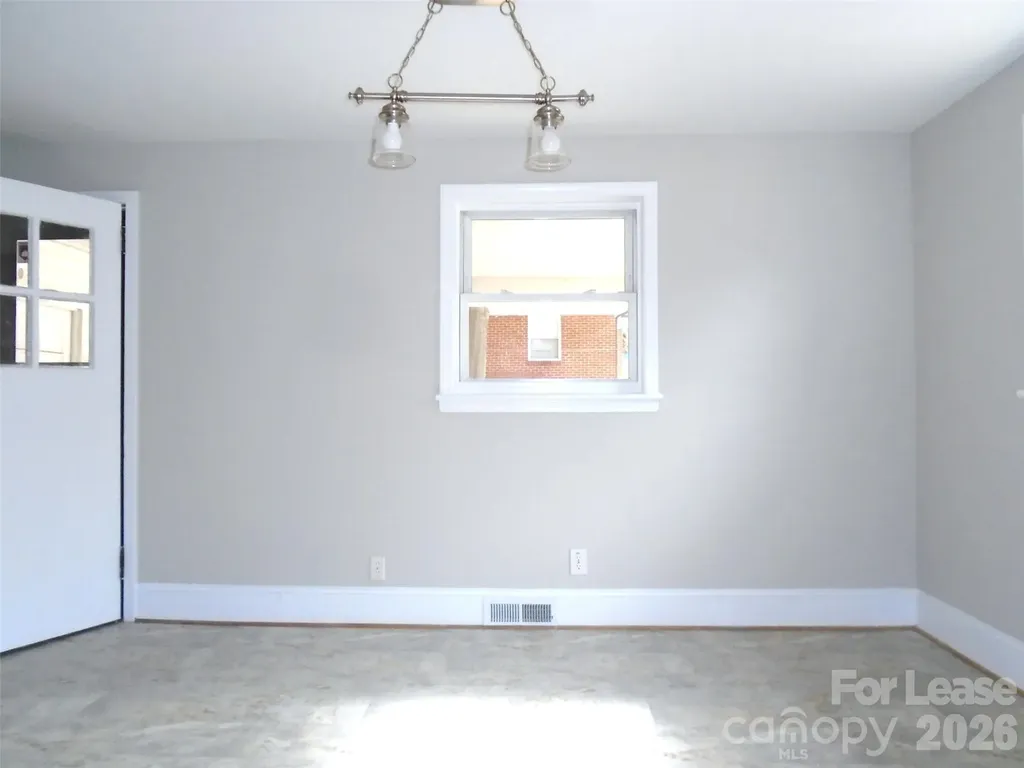 223 Dakota Street Charlotte NC 28216