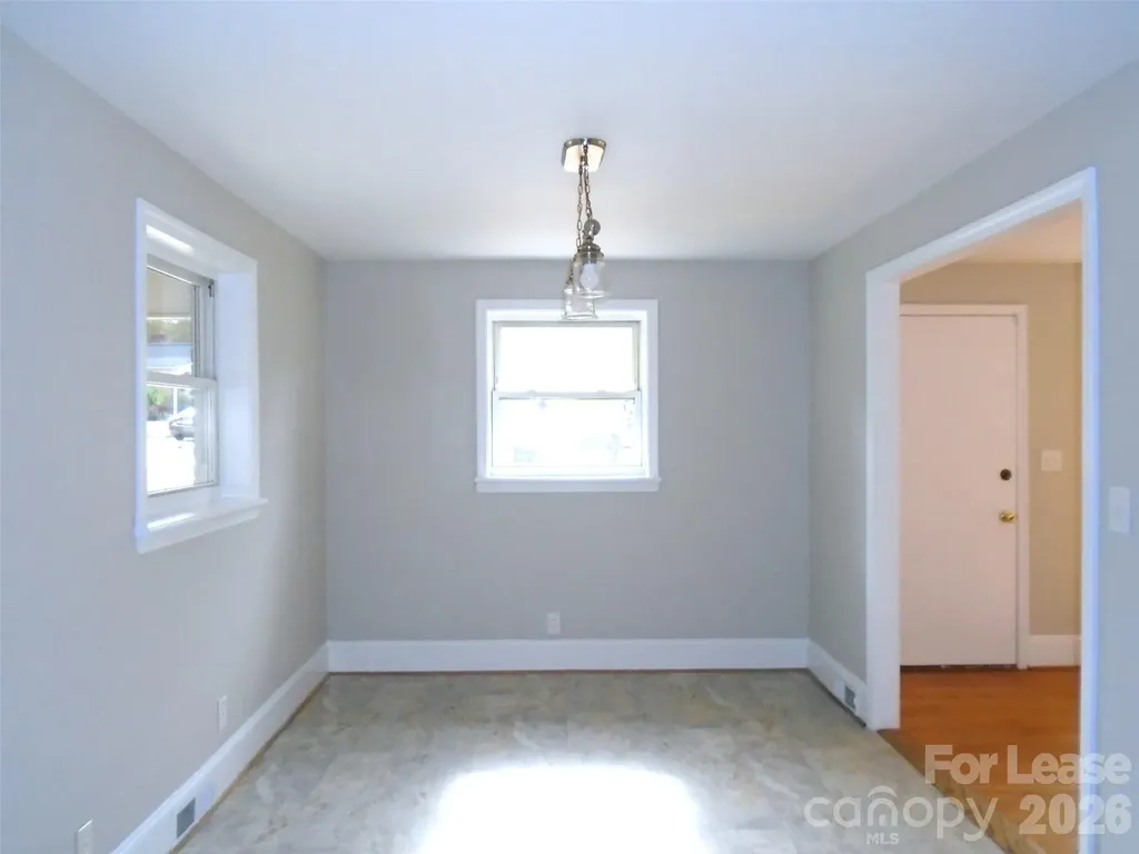 223 Dakota Street Charlotte NC 28216