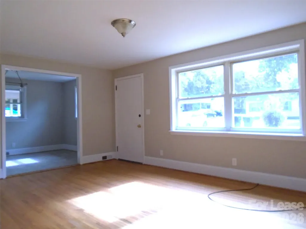 223 Dakota Street Charlotte NC 28216