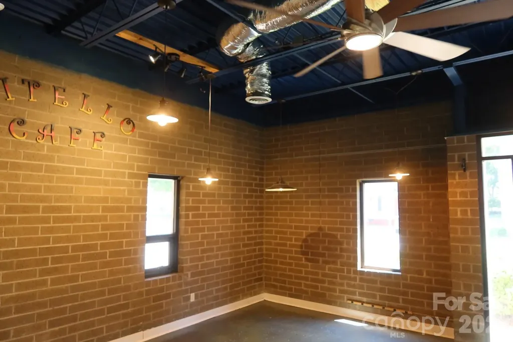 415 1st Avenue SE Hickory NC 28602