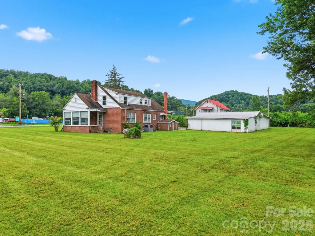 783 Skyland Drive Sylva NC 28779