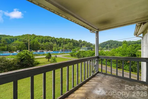 783 Skyland Drive Sylva NC 28779
