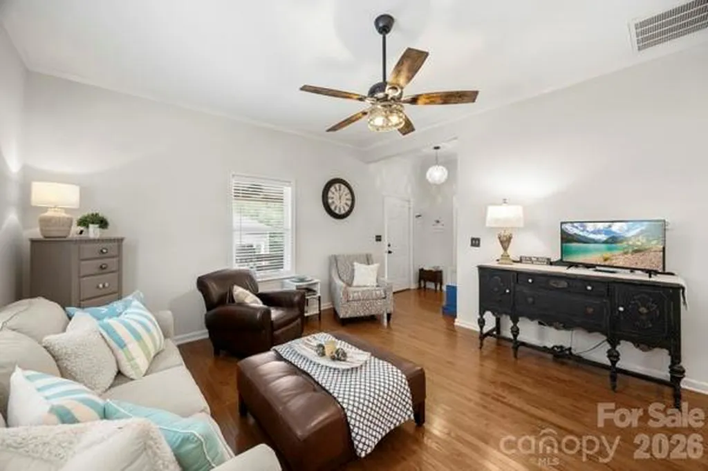 13 1st Street Cramerton NC 28032