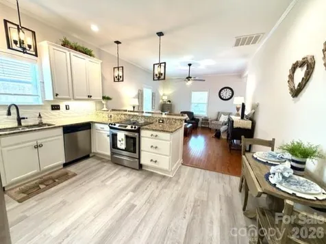 13 1st Street Cramerton NC 28032