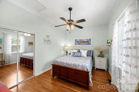 13 1st Street Cramerton NC 28032