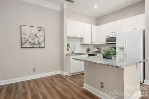 627 Garden District Drive Charlotte NC 28202