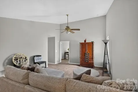 1630 Pamela Lorraine Drive Charlotte NC 28213