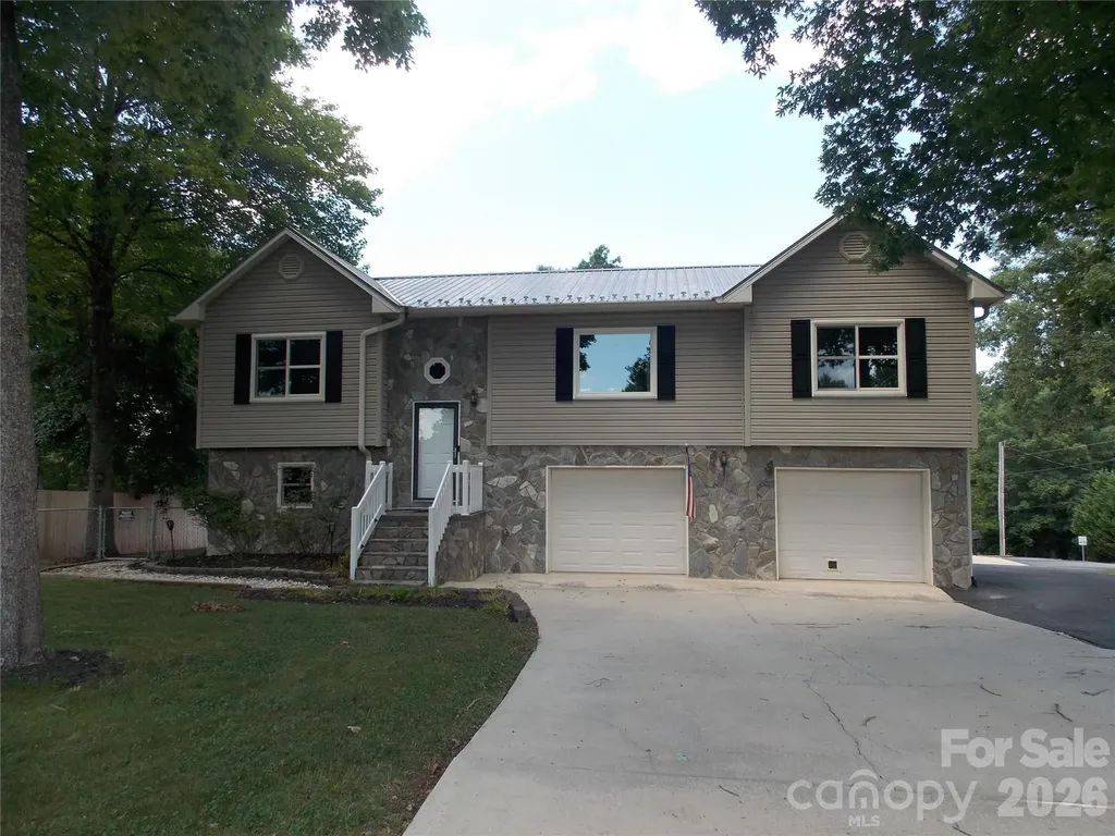 4249 Beach Road Hudson NC 28638