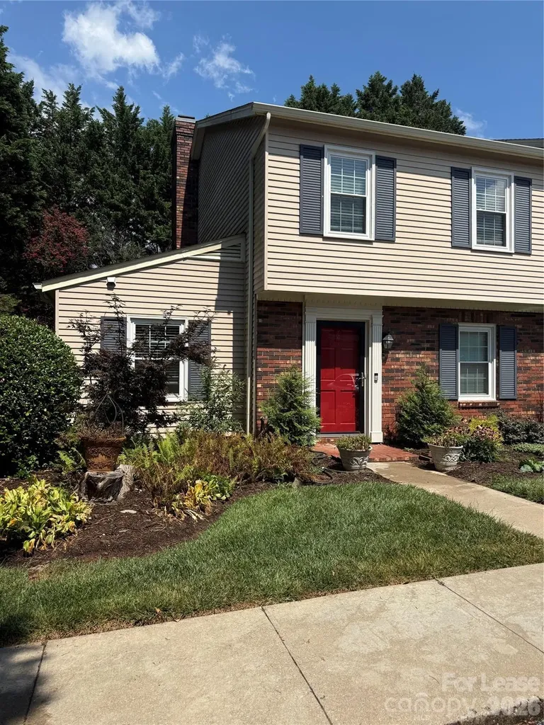 2705 N Center Street Hickory NC 28601