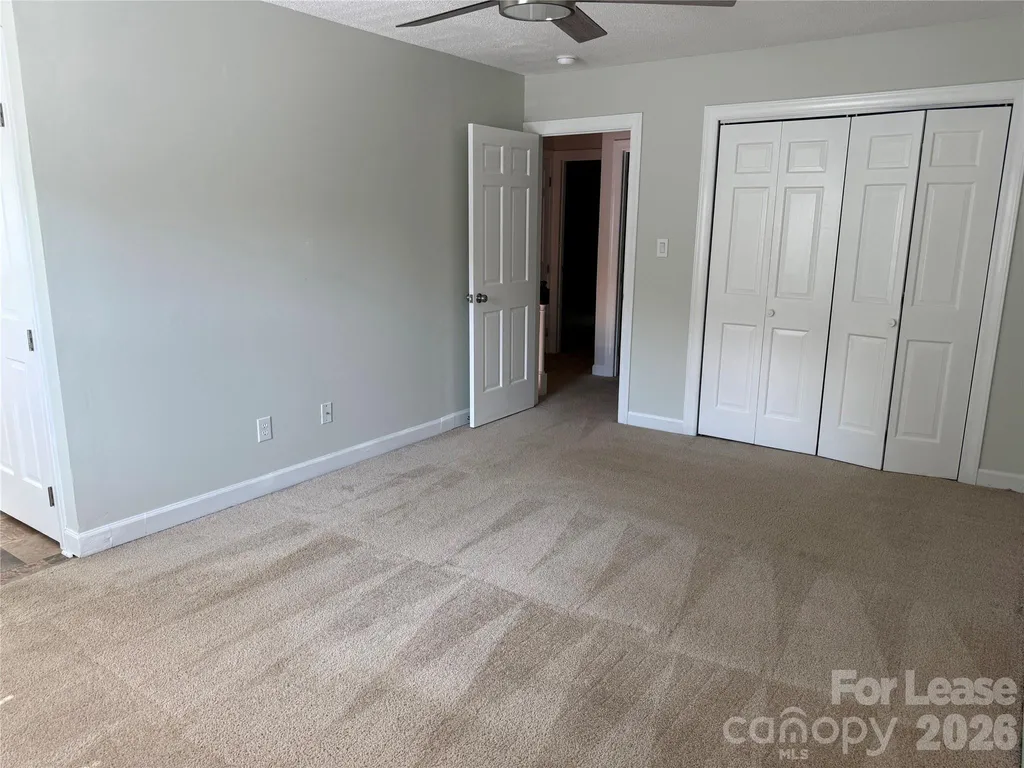 2705 N Center Street Hickory NC 28601