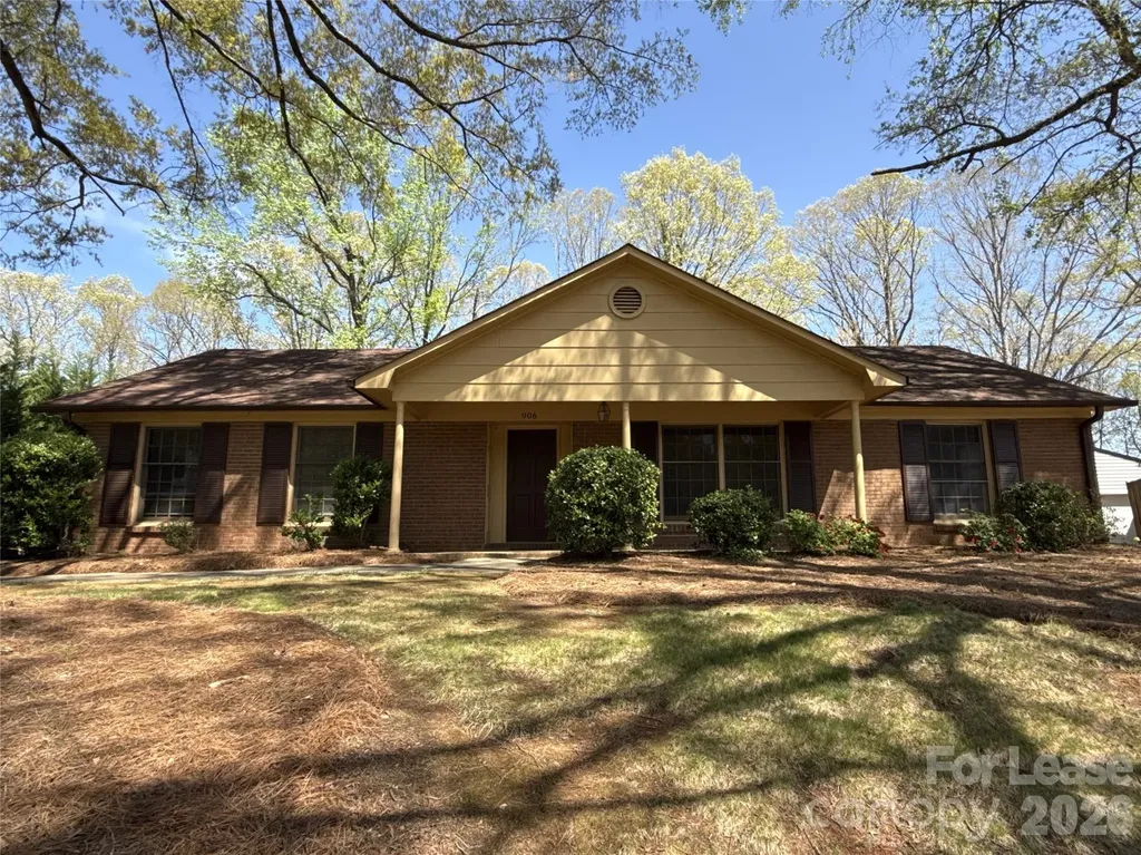 906 Mclaughlin Drive Charlotte NC 28212