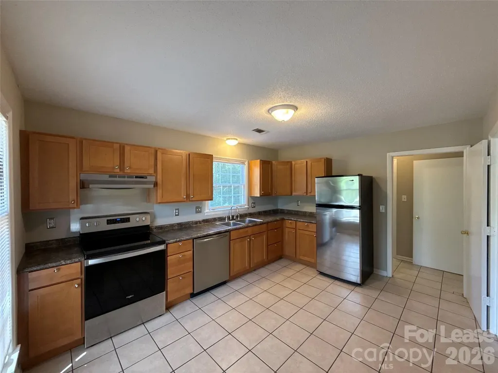 906 Mclaughlin Drive Charlotte NC 28212
