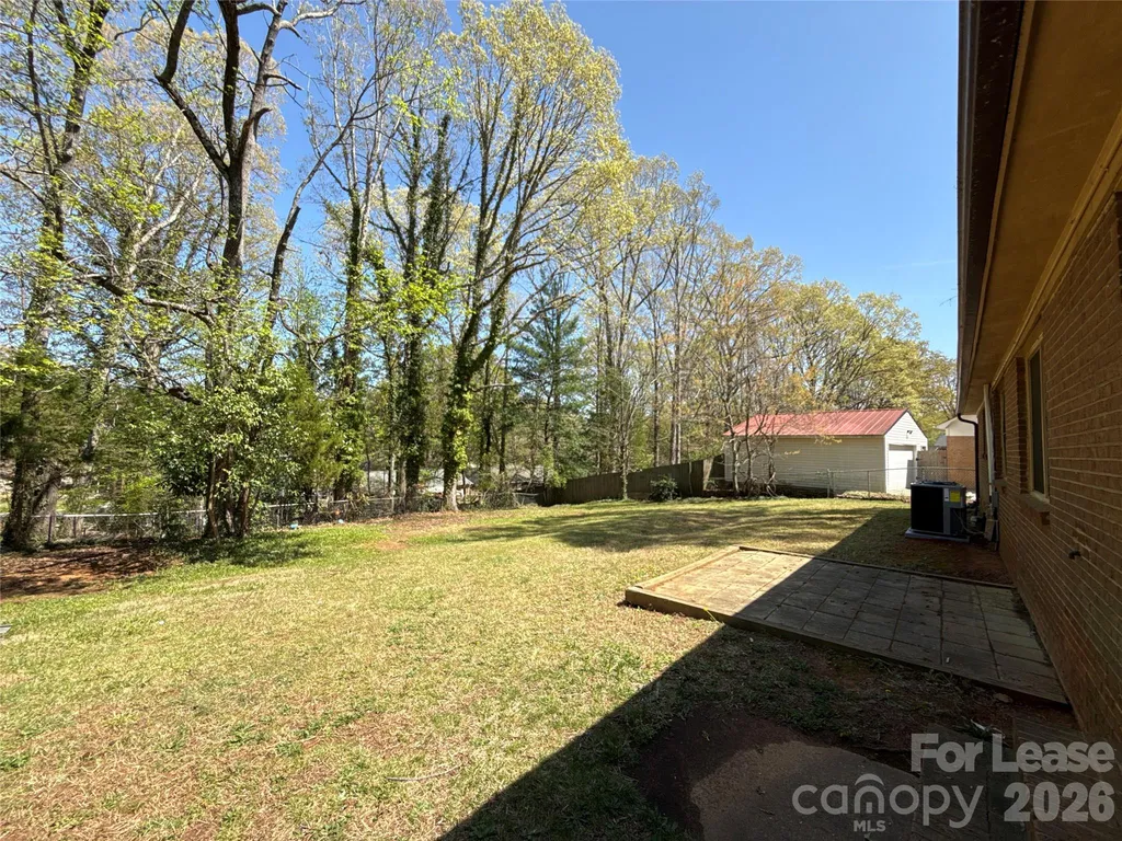 906 Mclaughlin Drive Charlotte NC 28212