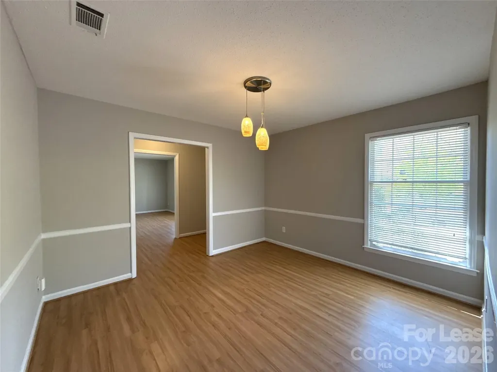 906 Mclaughlin Drive Charlotte NC 28212