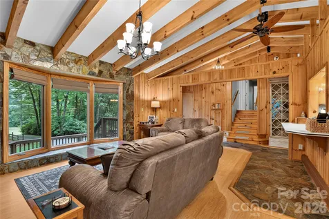 154 Hondah Boulevard Brevard NC 28712