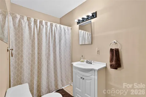 154 Hondah Boulevard Brevard NC 28712