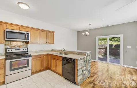 65 Cherry Laurel Lane Swannanoa NC 28778