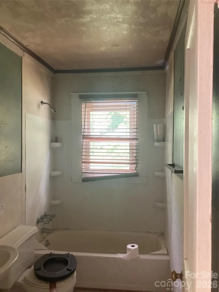631 Elm Street Salisbury NC 28144