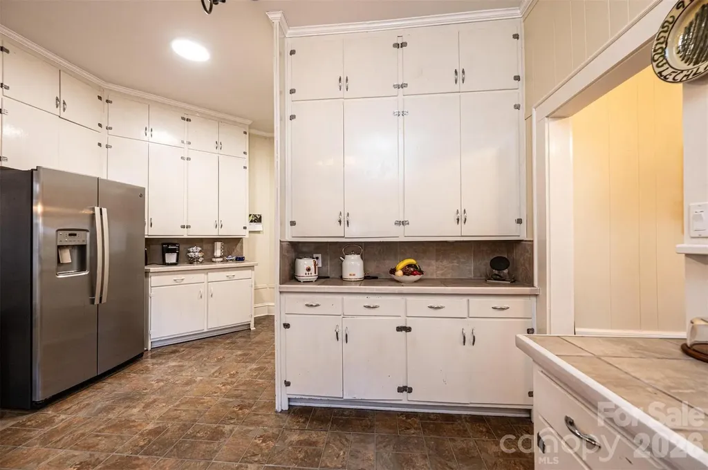 720 N Main Avenue Newton NC 28658
