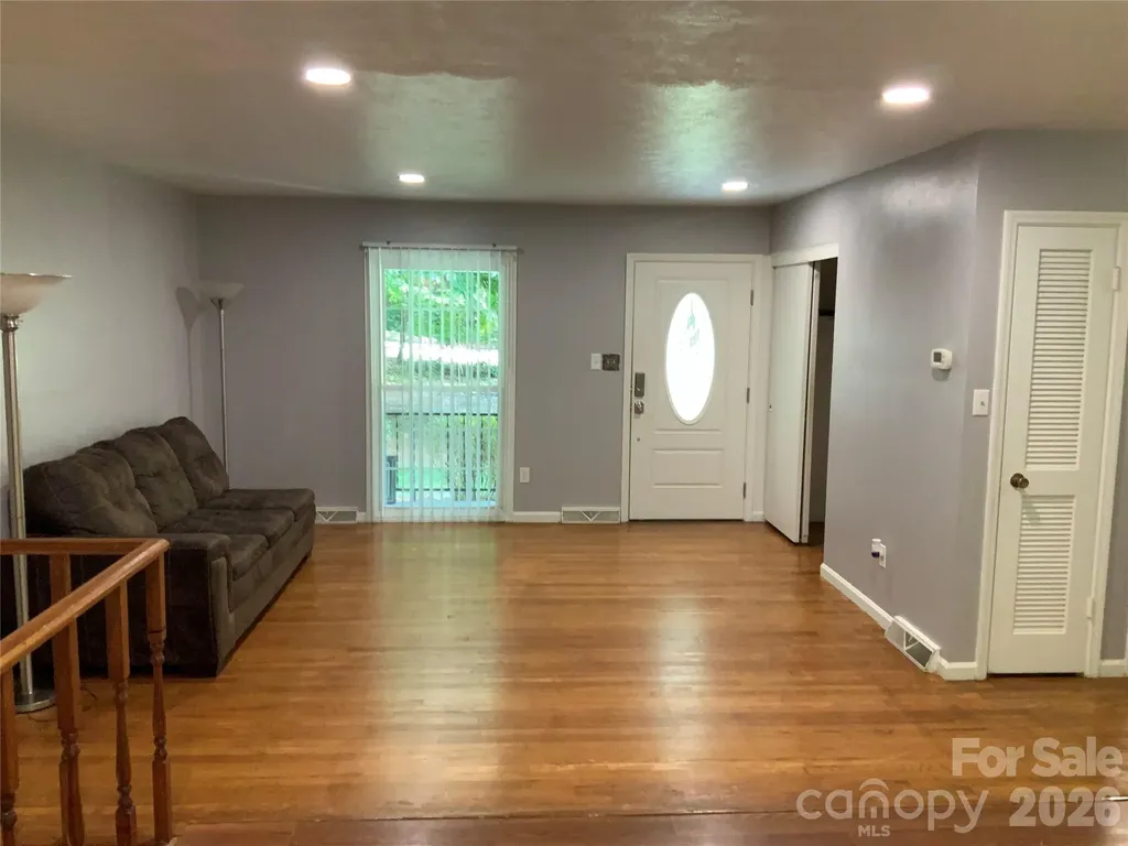44 Rathfarnham Road Asheville NC 28803