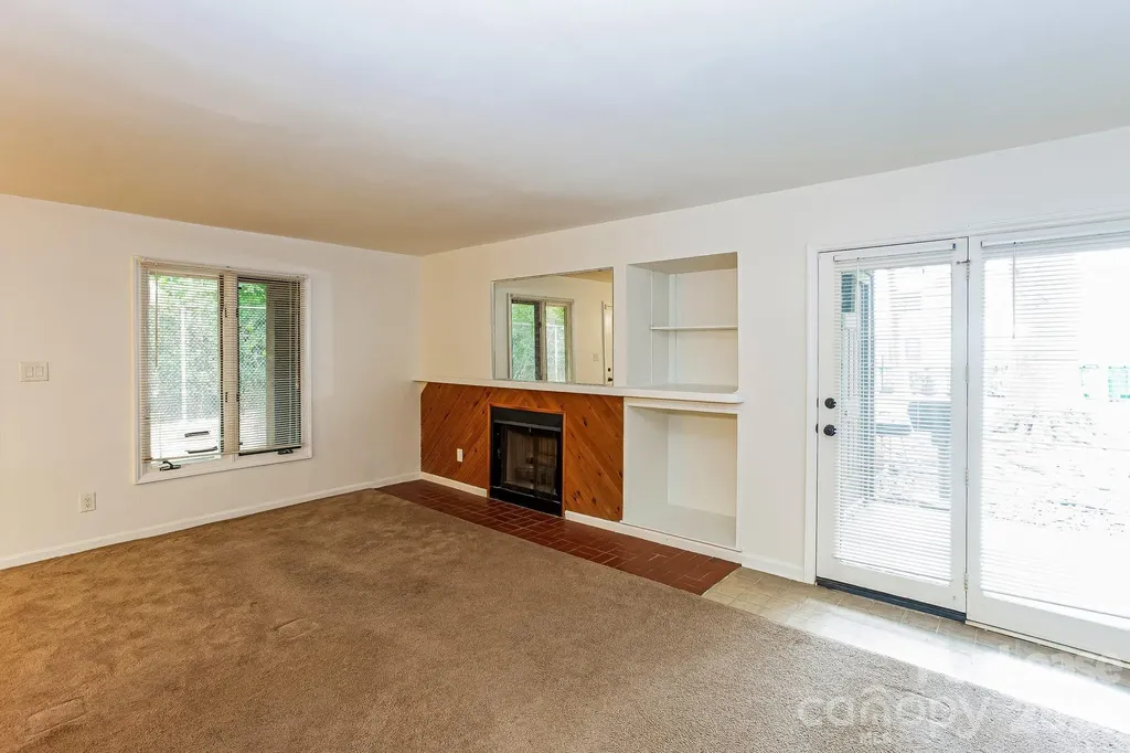 1832 J Julian Lane Charlotte NC 28208