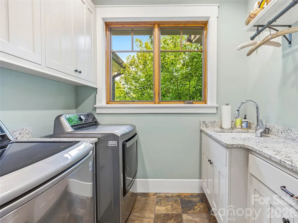 266 Stratford Road Asheville NC 28804