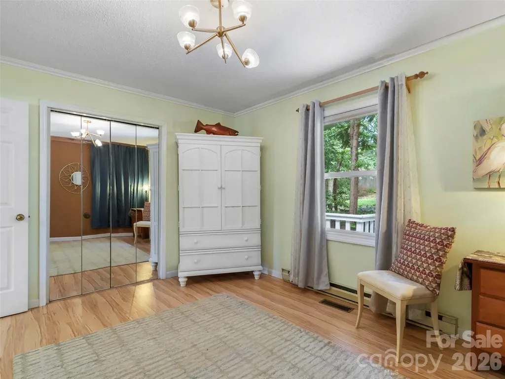 127 Riverview Drive Asheville NC 28806