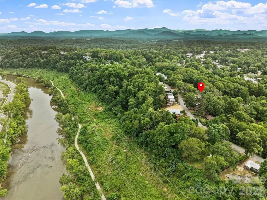 127 Riverview Drive Asheville NC 28806