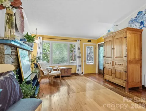 127 Riverview Drive Asheville NC 28806