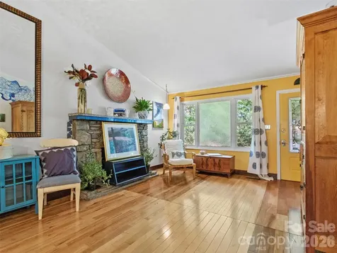 127 Riverview Drive Asheville NC 28806