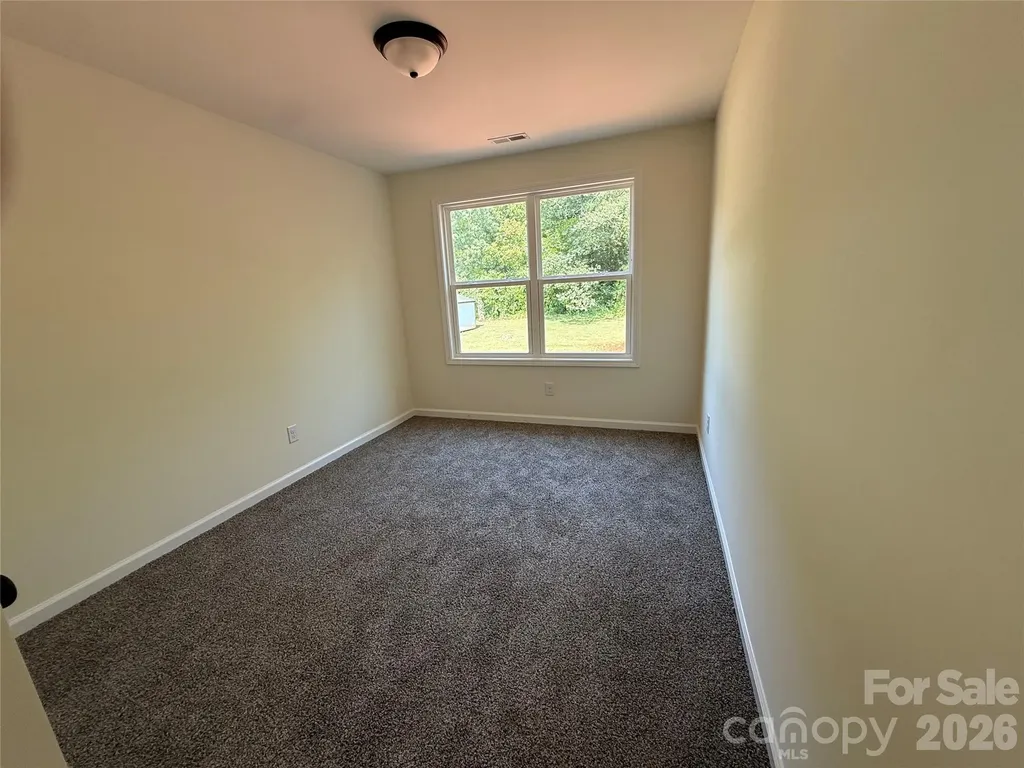 227 S Caldwell Avenue Newton NC 28658