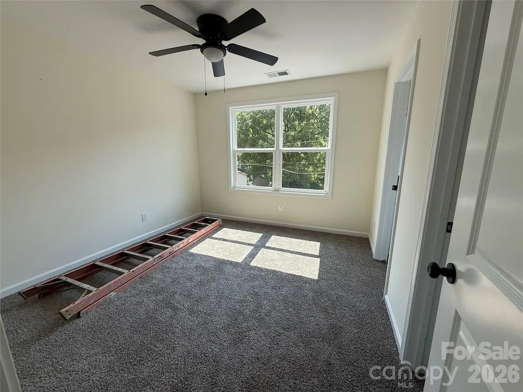227 S Caldwell Avenue Newton NC 28658