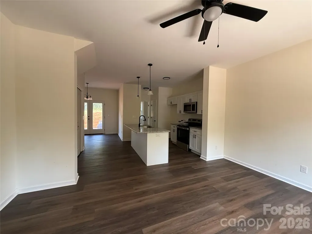 227 S Caldwell Avenue Newton NC 28658