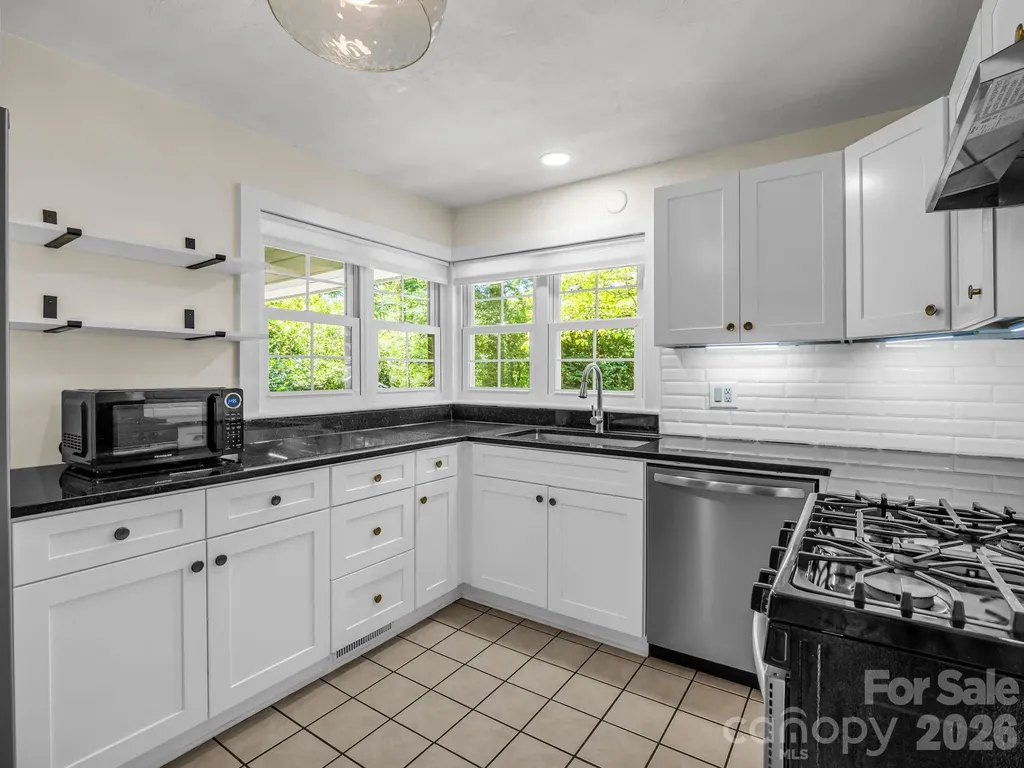 117 Whitney Avenue Tryon NC 28782