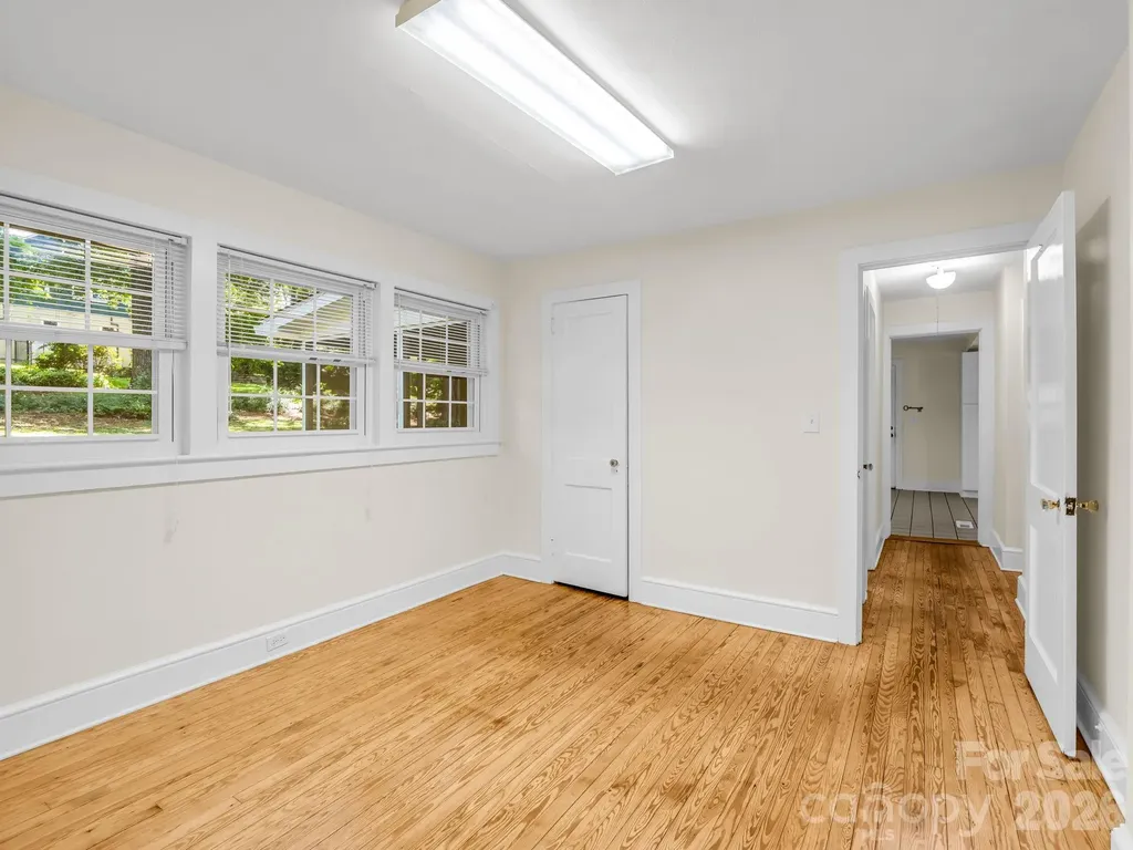 117 Whitney Avenue Tryon NC 28782