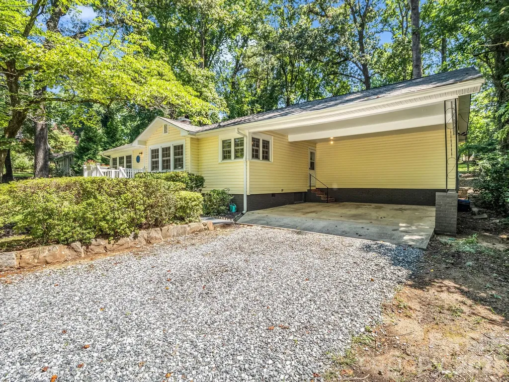 117 Whitney Avenue Tryon NC 28782