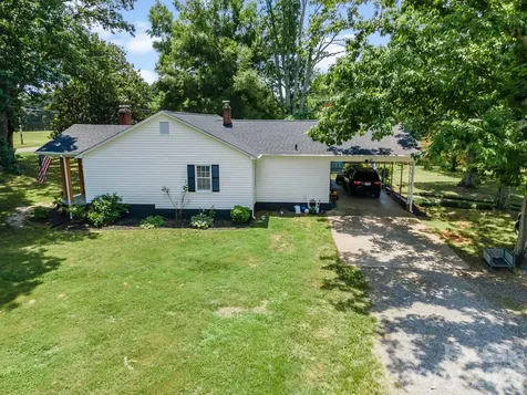 610 Helton Road Cherryville NC 28021