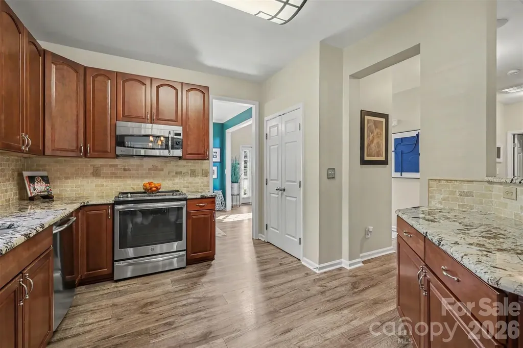 409 Dutchmans Meadow Drive Mount Holly NC 28120