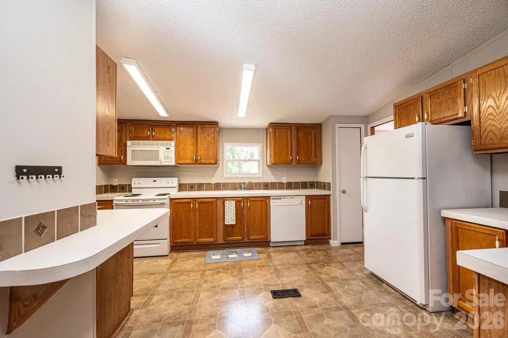 3825 Berry Creek Circle Granite Falls NC 28630