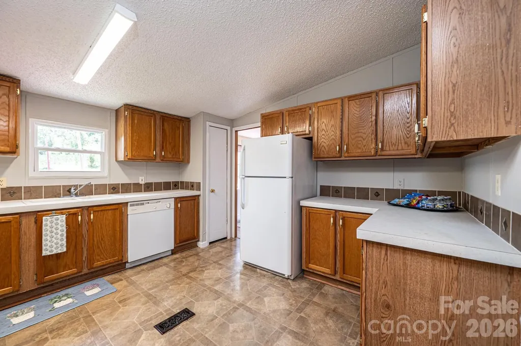 3825 Berry Creek Circle Granite Falls NC 28630
