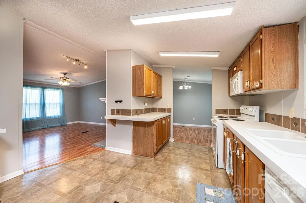 3825 Berry Creek Circle Granite Falls NC 28630